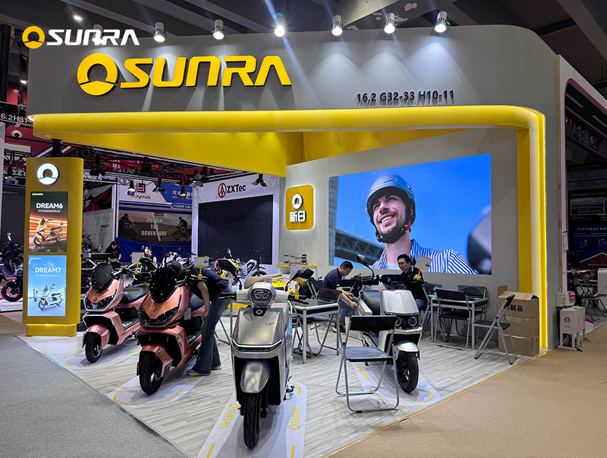 SUNRA Electric Vehicles Shine at Canton Fair: Global Merchants Witness the Rising Force of Electric Mobility(图2) SUNRA Electric Vehicles Shine at Canton Fair: Global Merchants Witness the Rising Force of Electric Mobility(图2)